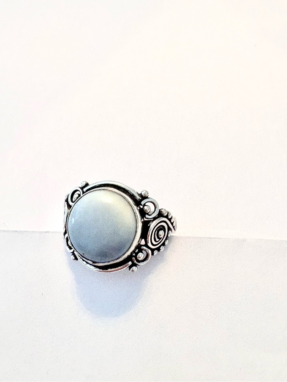 Beautiful, Owyhee Blue Opal, 925 marked ring, size 8